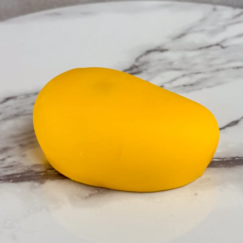 Mango mousse dessert